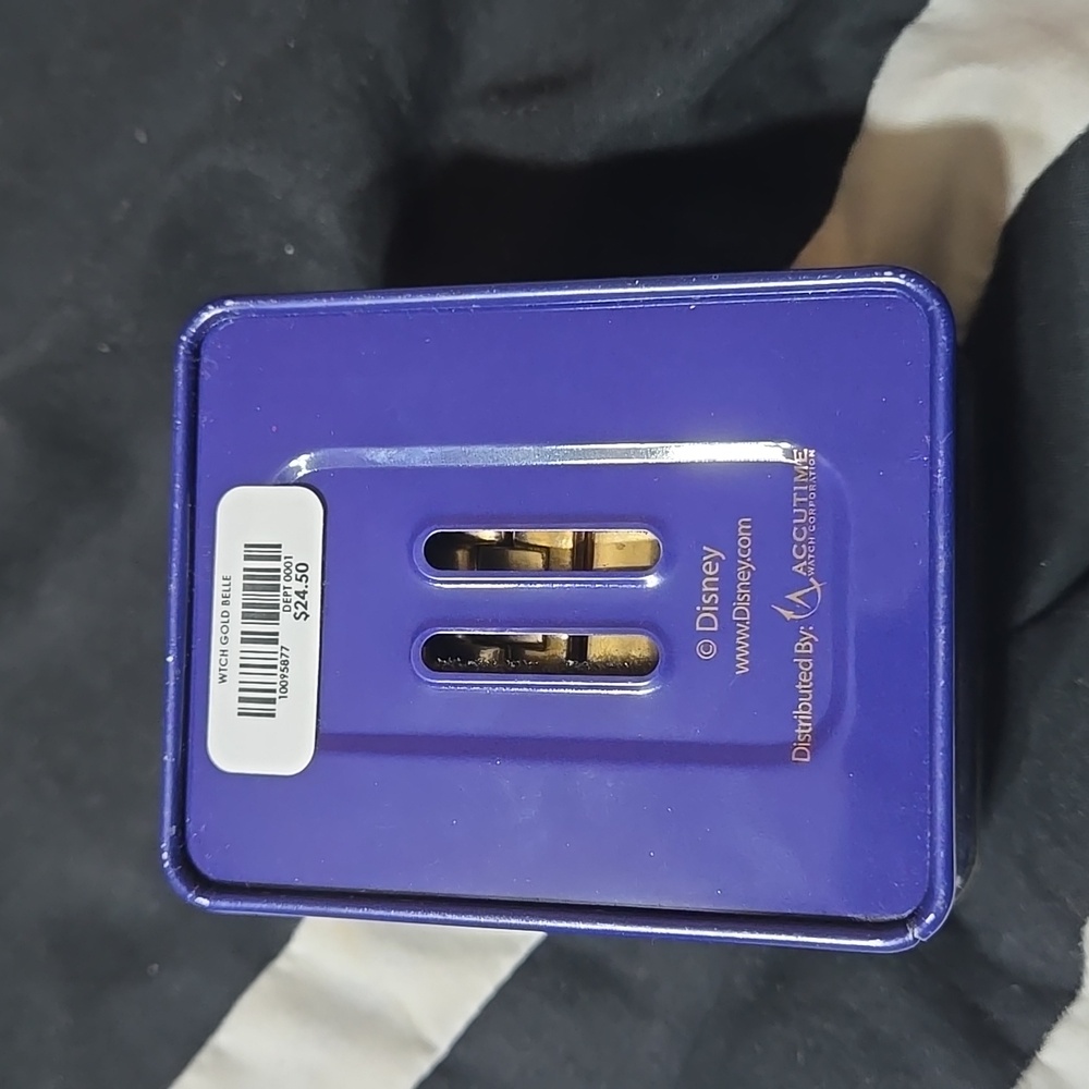 Rare Beauty And The Beast Wristwatch - Picture 5 of 5